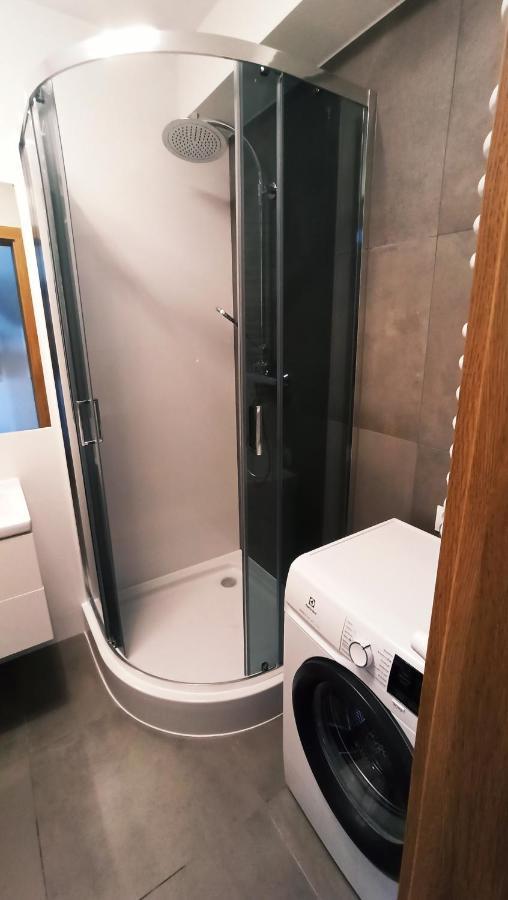 Jurajska Plaza - Nowoczesny Apartament Z Osobna Sypialnia, Parking Gratis - Kielce Esterno foto