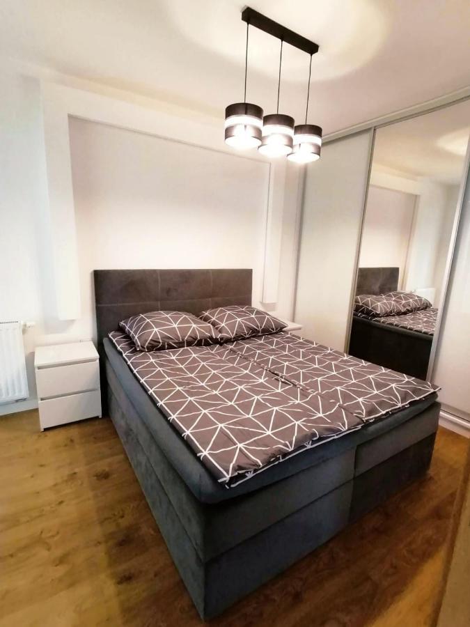 Jurajska Plaza - Nowoczesny Apartament Z Osobna Sypialnia, Parking Gratis - Kielce Esterno foto