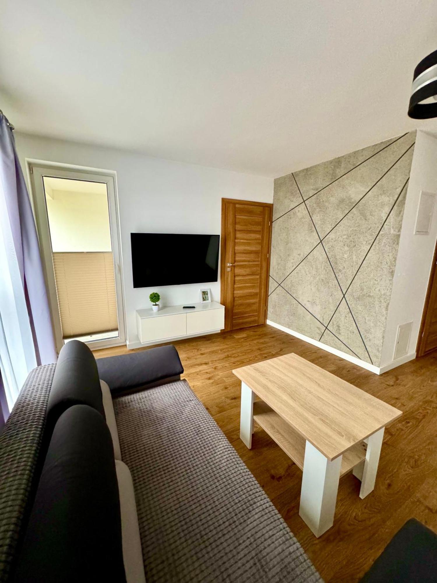 Jurajska Plaza - Nowoczesny Apartament Z Osobna Sypialnia, Parking Gratis - Kielce Esterno foto