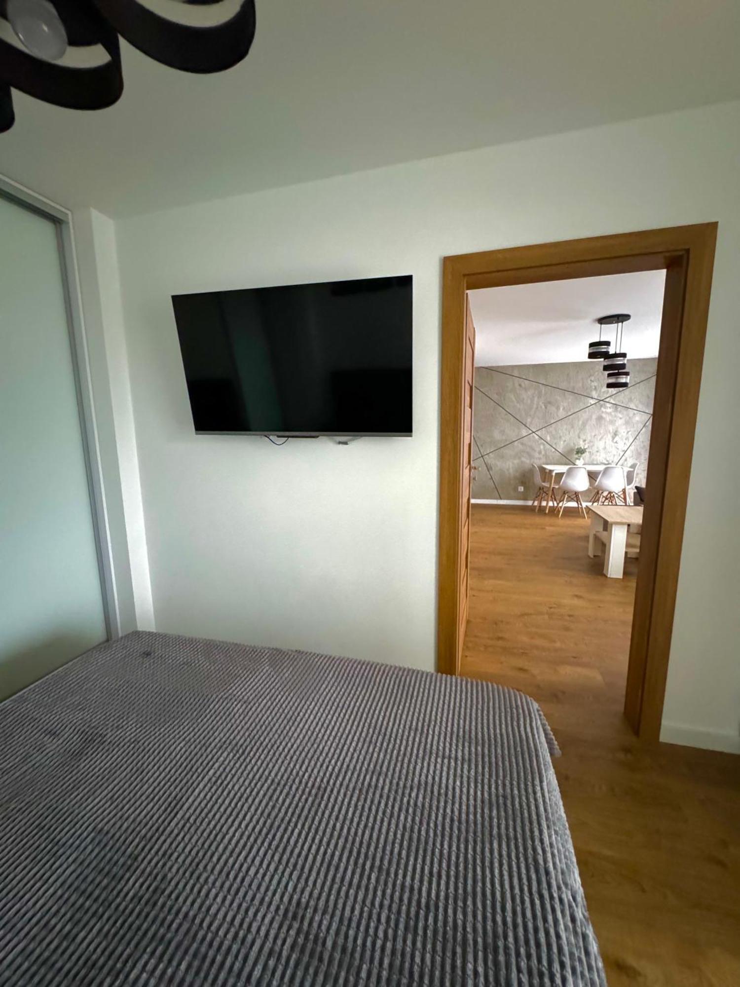 Jurajska Plaza - Nowoczesny Apartament Z Osobna Sypialnia, Parking Gratis - Kielce Esterno foto